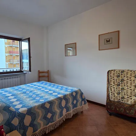 Casa Giardina-bilocale Con Deposito Biciclette-sci Διαμέρισμα