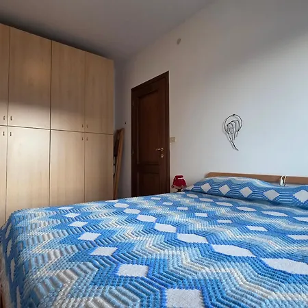 Casa Giardina-bilocale Con Deposito Biciclette-sci Διαμέρισμα