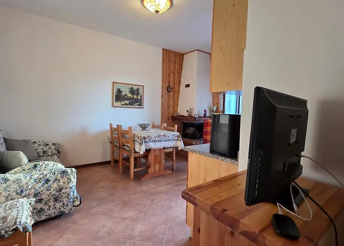 公寓 Casa Giardina-bilocale Con Deposito Biciclette-sci